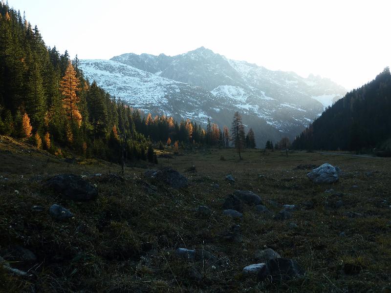 80Bodenalpe20.jpg - De zon is al lang achter de bergen gekropen als we terug in Kaisers komen.