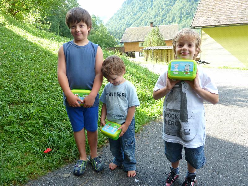 058tobias-jacob-ruben.jpg - Op bezoek bij de familie Kerle in Schnepfau: Tobias, Ruben en Jakob.