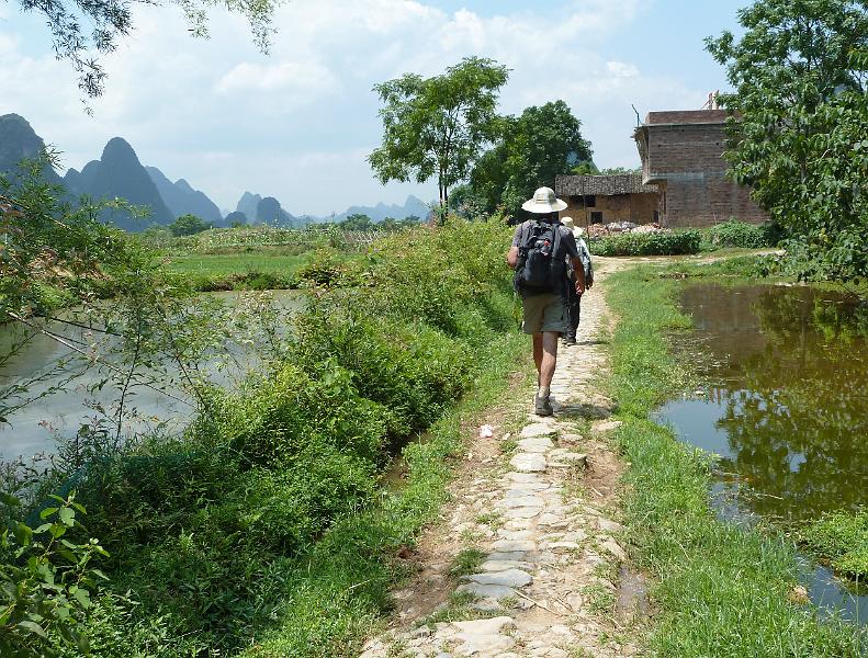 yangshuo-wandeling-yulong-river9.jpg