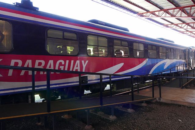 051-nachtbus-trein-Posadas-003.jpg - Verder met de trein naar Paraguay.