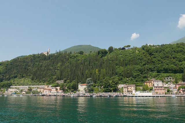 222-boottocht-Malcesine-Sirmione-dag-6-036-Gardone.jpg - Gardone.