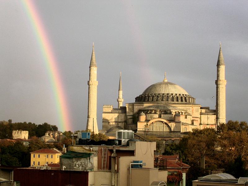 Aya_Sofia_met_regenboog_2.jpg