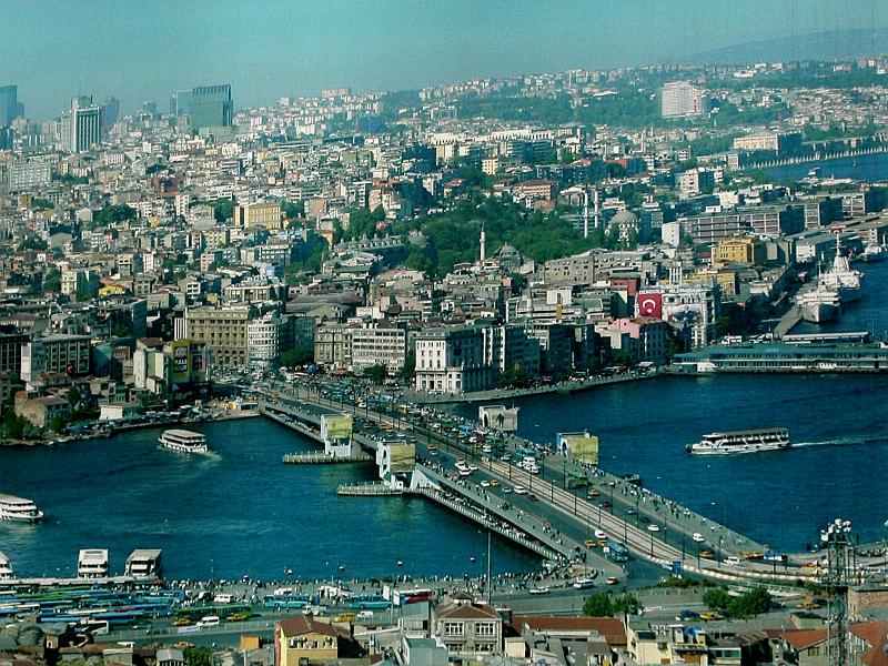 Istanbul_panorama_5_Galatabrug.jpg