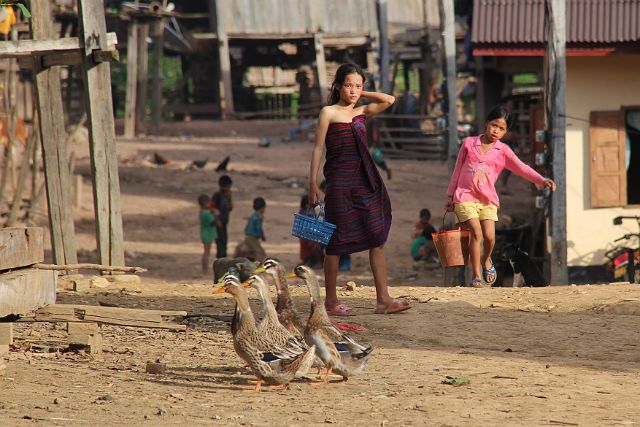 014-Luang-Nam-Tha-trektocht-066.jpg - Akha-dorp, Nam Ha nationaal park, Laos