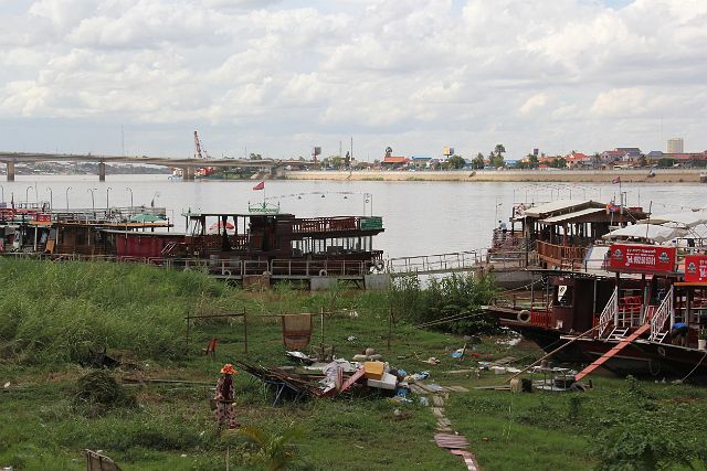629-Phnom-Penh-184.jpg - Aan de oevers van de Mekong.