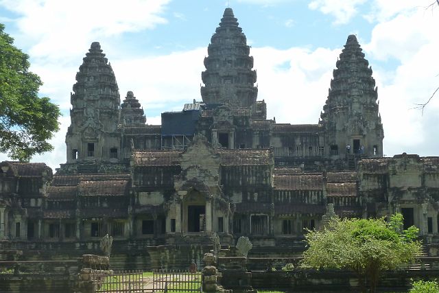 700-Siem-Reap-201-angkor-wat.jpg - Angkor Wat is een hindoeïstische tempel. Hij wordt beschouwd als één van de grootste religieuze bouwwerken ter wereld.