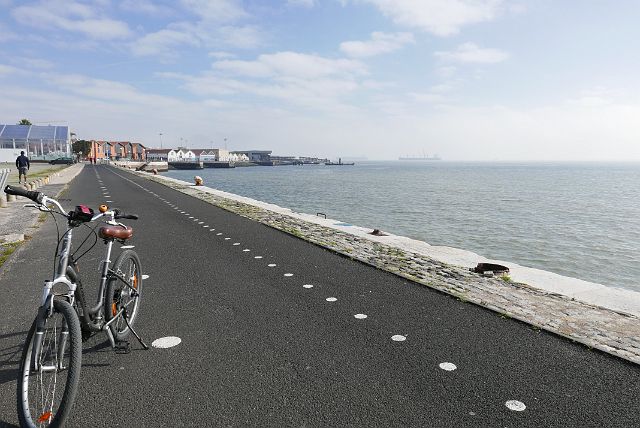117-dag-2-fietstocht-036-docas.jpg - Docas Area is een gerenoveerde buurt aan de haven...