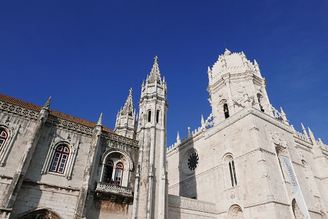 144-dag-2-mosteiro-dos-jeronimos-004.jpg - Mosteiro dos Jerónimos is een klooster uit de 16e eeuw, opgetrokken in de manuelstijl. Dat is een speelse en decoratieve Portugese variant op de gotiek.