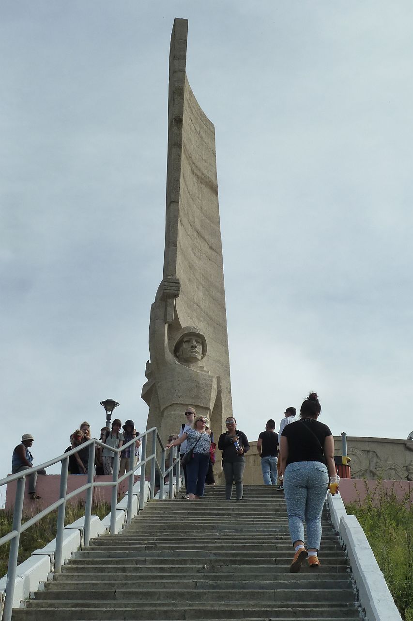 025-Ulaanbaatar-179-zaisan-memorial.jpg - Het Zaisan monument herdenkt alle gevallen Sovjet-soldaten in de Tweede Wereldoorlog.