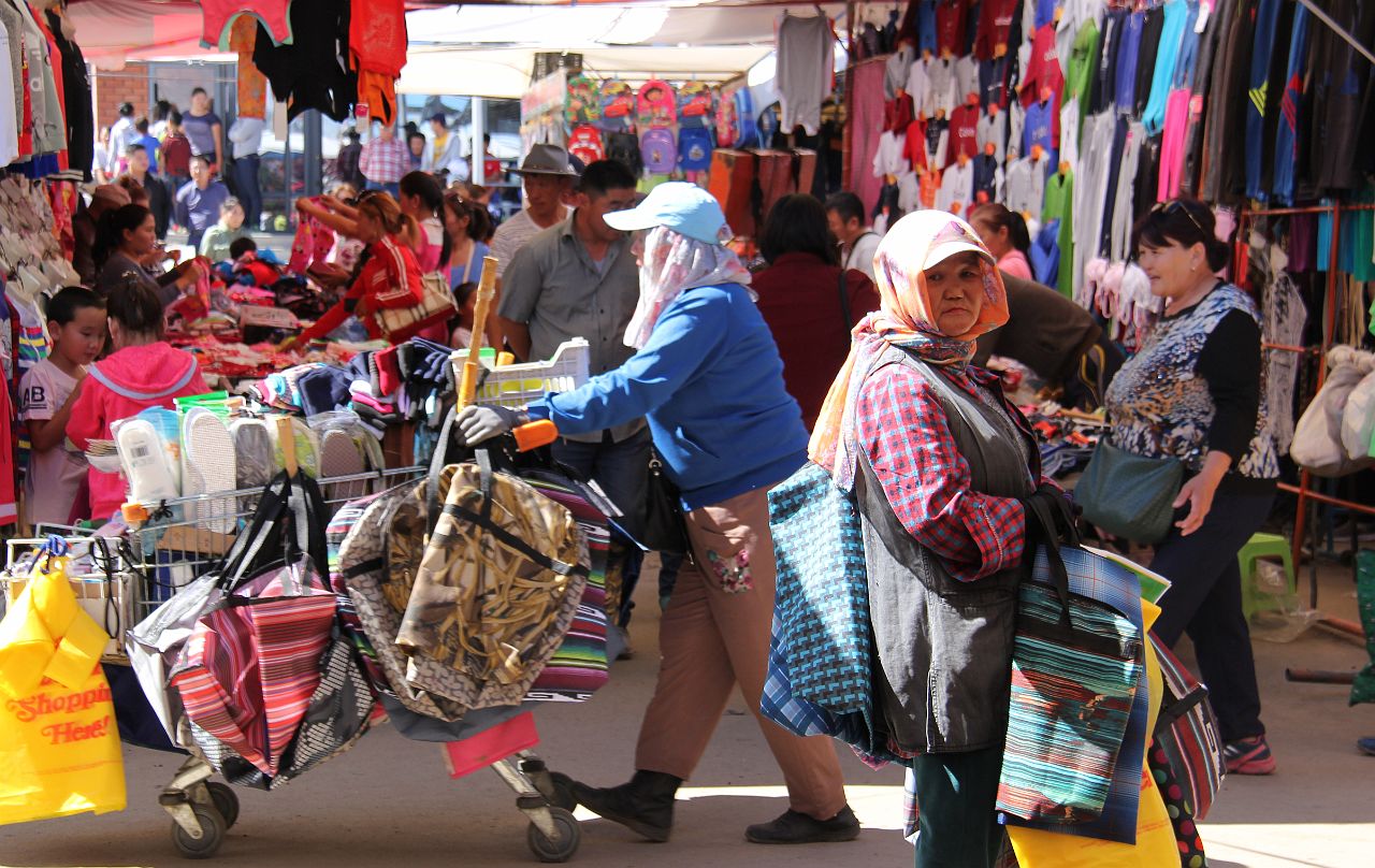 651-Ulaanbaatar-144-black-market.jpg - ...zijn er weinig exotische taferelen.