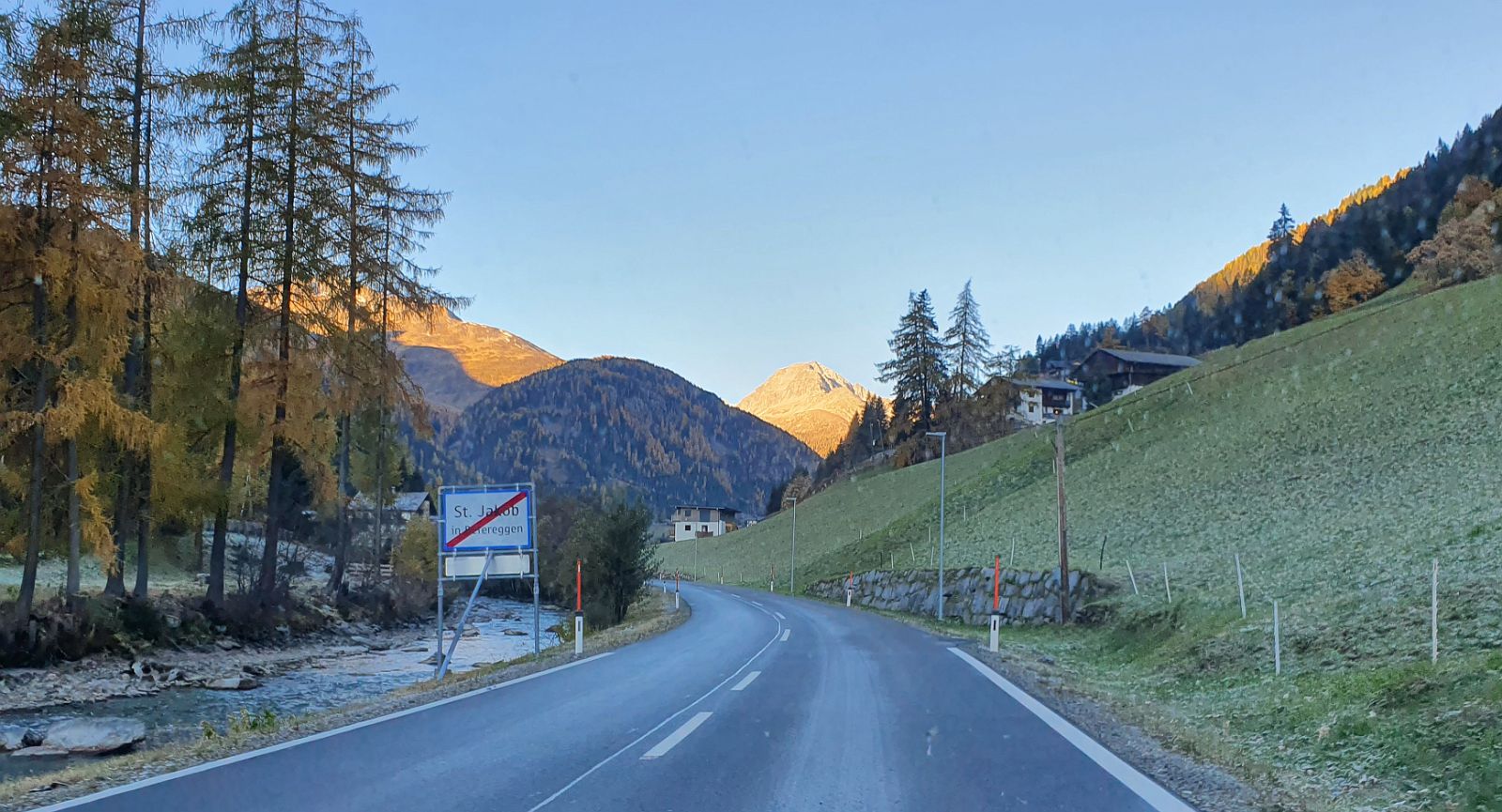 219-dag-8-004-onderweg-naar-Zuid-Tirol-St-Jakob.jpg - Auf Wiedersehen St. Jakob in Defereggental.