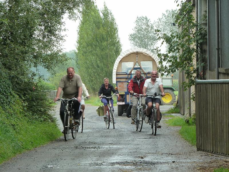 054dag2pierlapont12.jpg - Maar tegen de tijd dat we verder fietsen ...