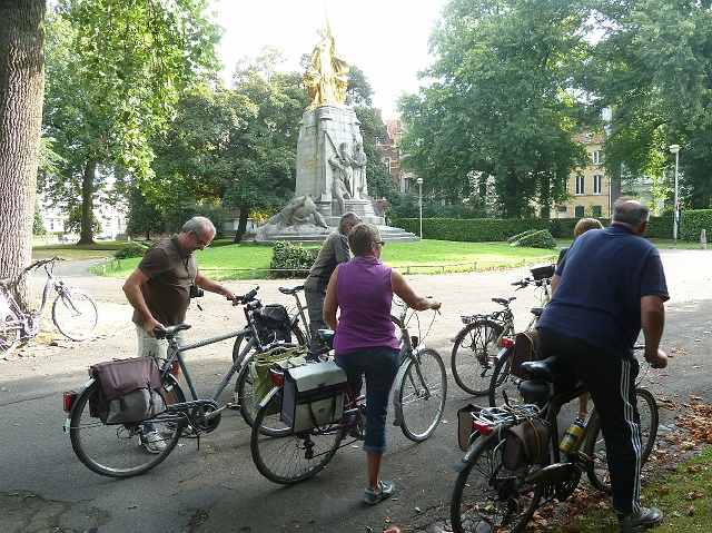 079-kortrijk-ver.jpg - Nog een kort oponthoud in het Groeningepark ...