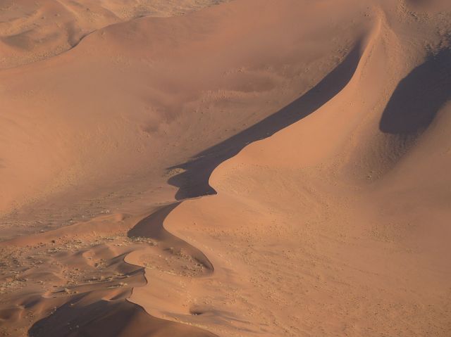 044-vliegensossusvlei-40.jpg - Sossusvlei, Namibië