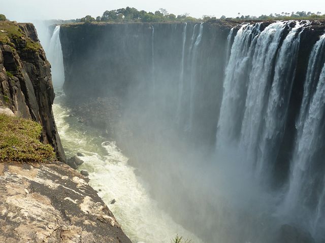 147-vicfalls-32.jpg - Victoria Falls, Zimbabwe