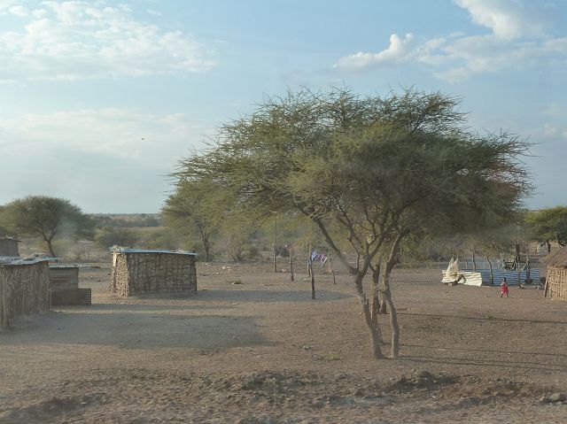 507-grensgebied-Botswana-24.jpg - Deze 'grens' is een overblijfsel uit de jaren 1900 toen de Duitse regering checkposten invoerde om het vee te controleren.